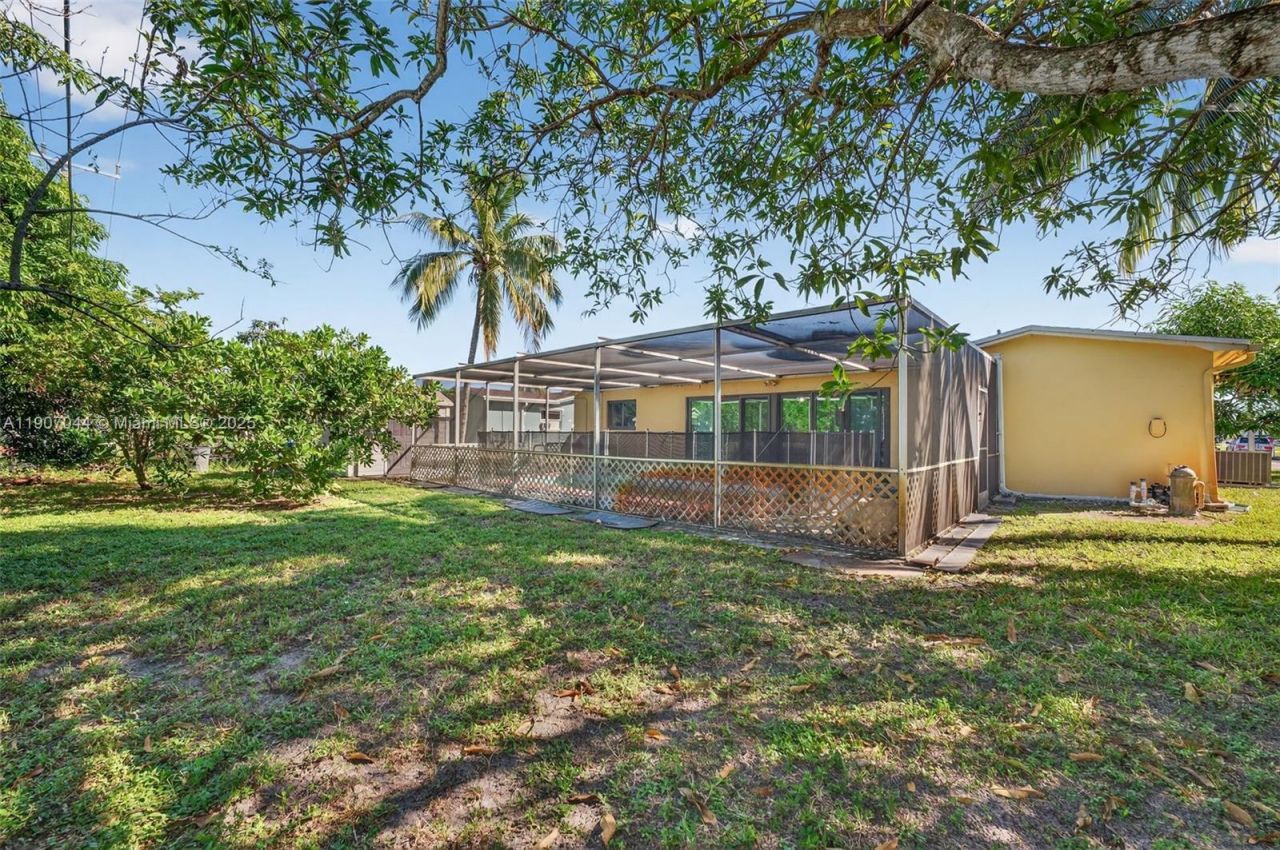 849 NW 70th Way, Margate, FL 33063 Photo