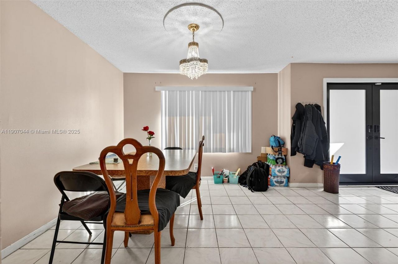 849 NW 70th Way, Margate, FL 33063 Photo