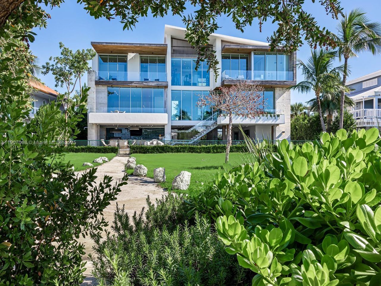 236 Costa Bravo Dr, Islamorada, FL 33036 Photo