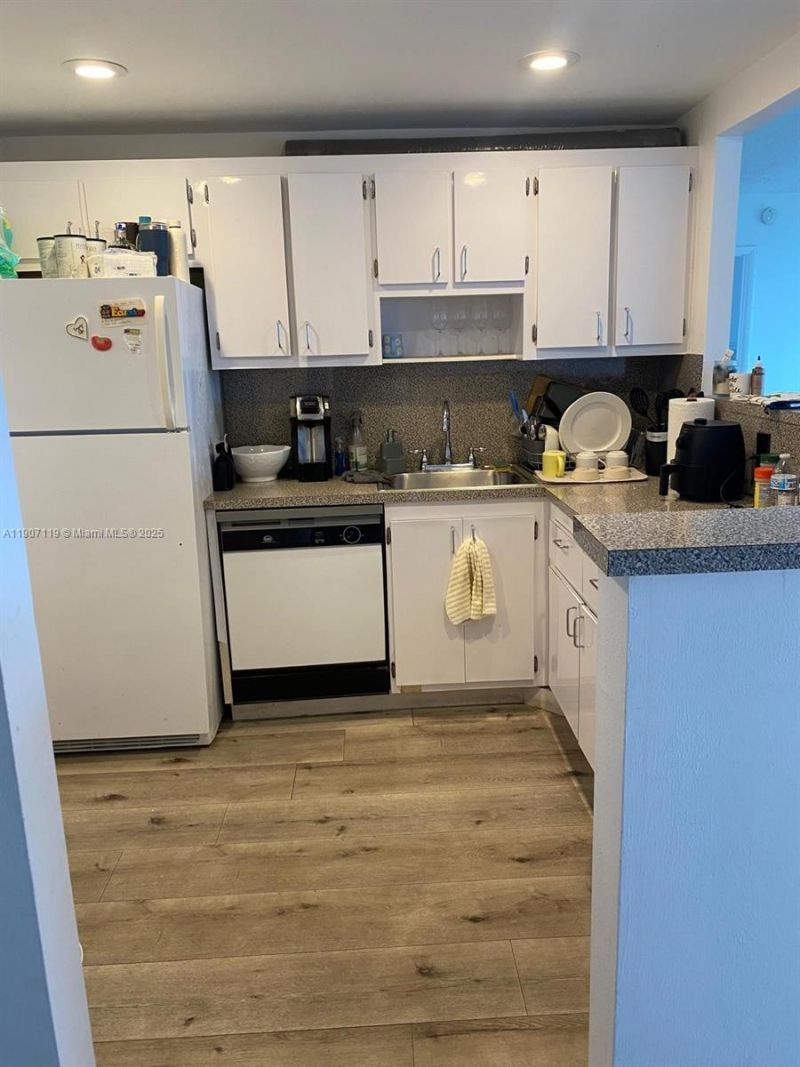 20379 W Country Club Dr, Unit 737, Aventura, FL 33180 Photo