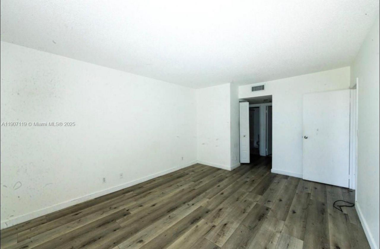 20379 W Country Club Dr, Unit 737, Aventura, FL 33180 Photo