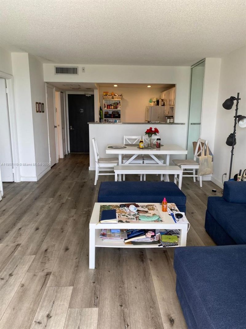 20379 W Country Club Dr, Unit 737, Aventura, FL 33180 Photo