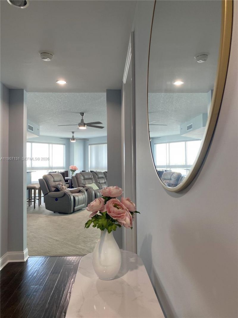 231 Riverside Dr, Unit 510, Daytona, FL 32117 Photo