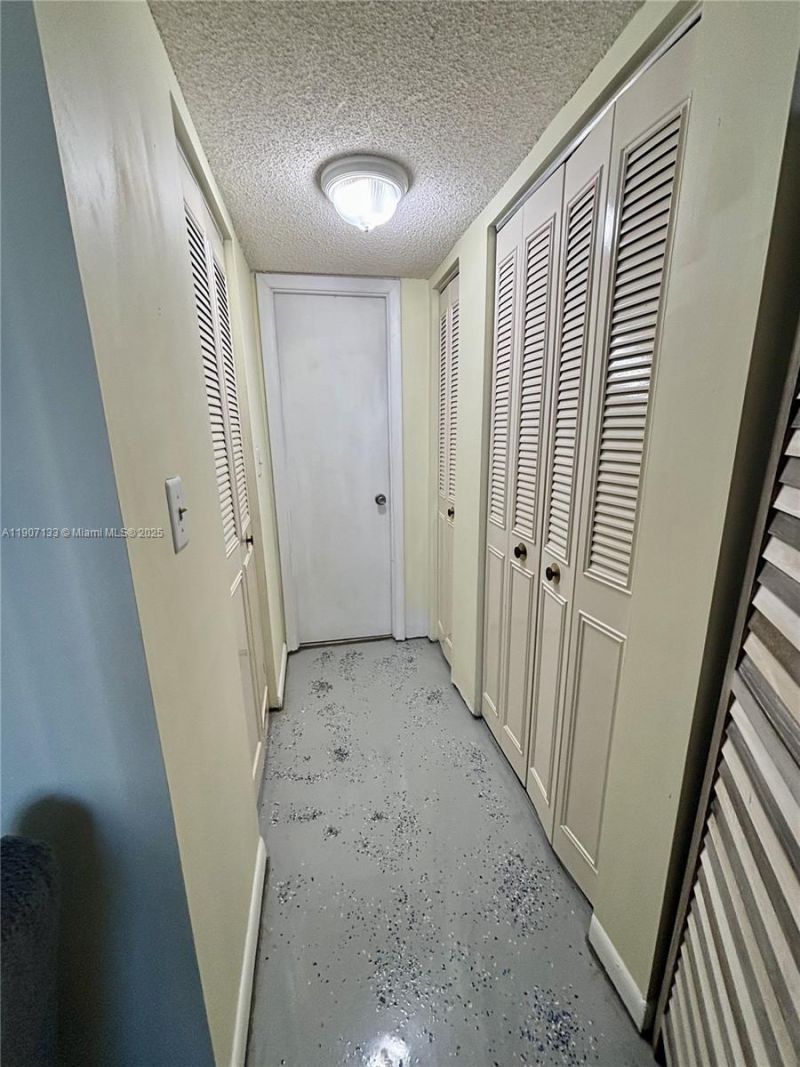 6801 Indian Creek Dr, Unit 402, Miami Beach, FL 33141 Photo