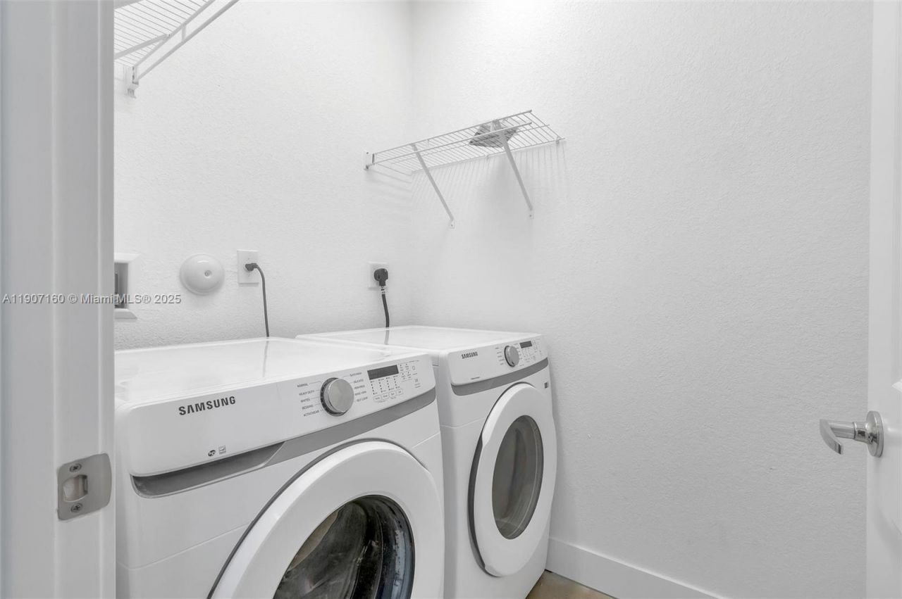 638 NW 15th Ave, Fort Lauderdale, FL 33311 Photo