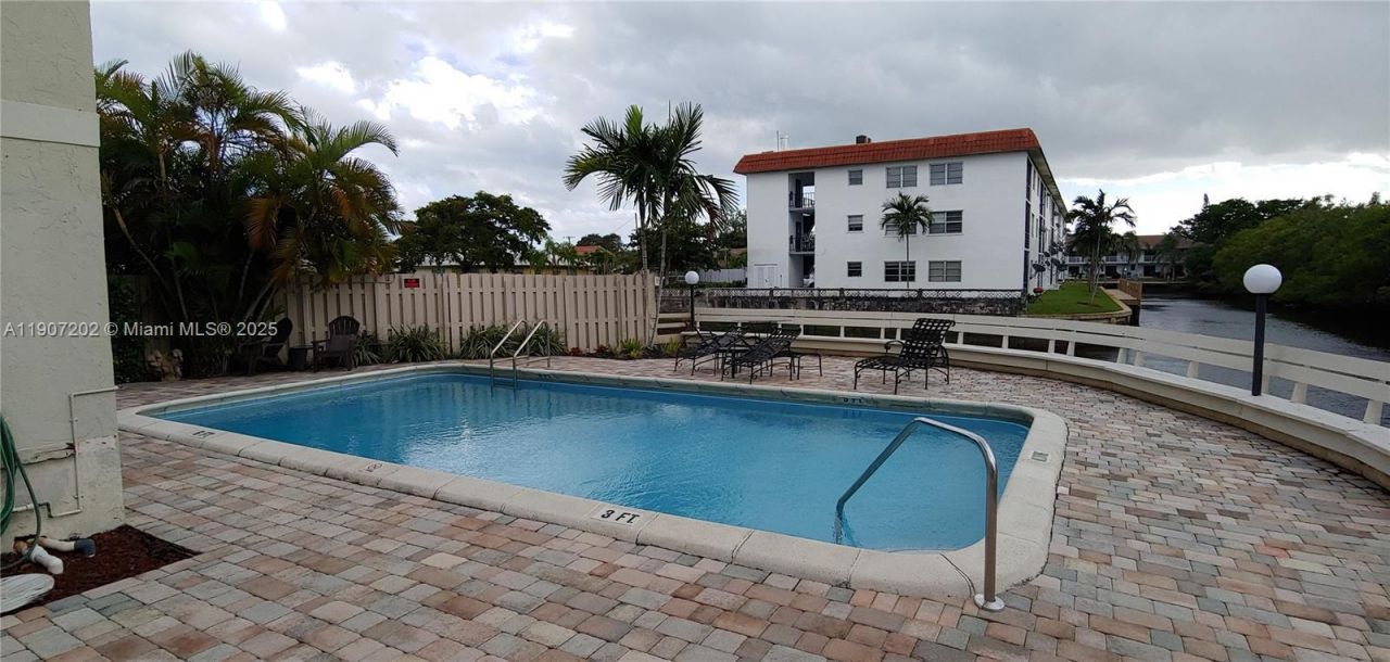 1400 NE 54th St, Unit 206, Fort Lauderdale, FL 33334 Photo