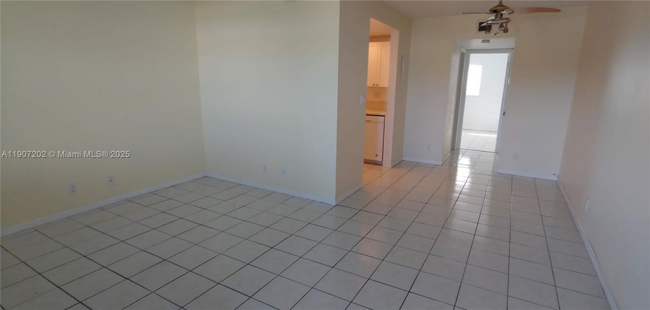 1400 NE 54th St, Unit 206, Fort Lauderdale, FL 33334 Photo