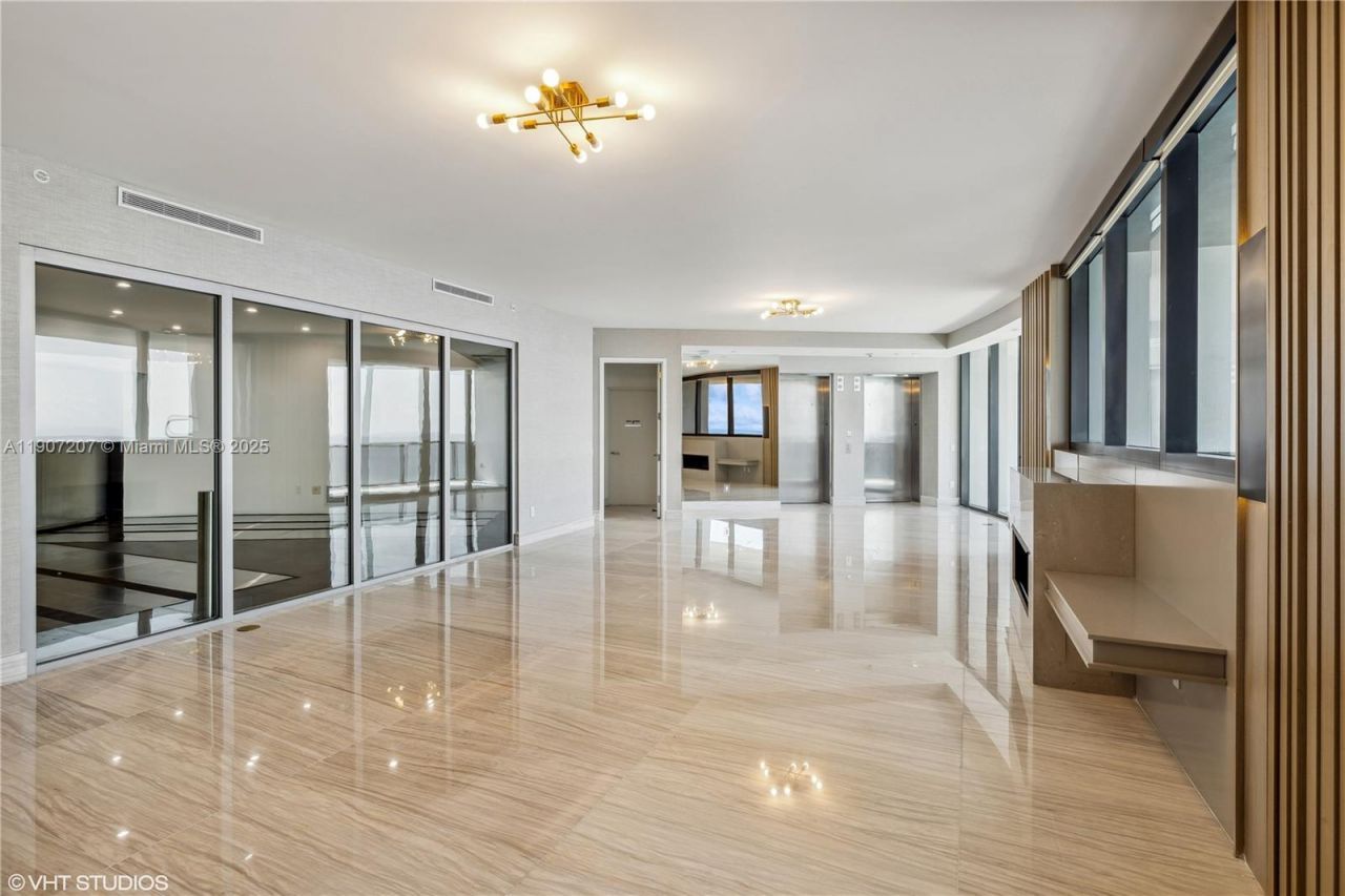 18555 Collins Ave, Unit 1101, Sunny Isles Beach, FL 33160 Photo
