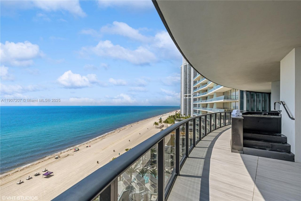 18555 Collins Ave, Unit 1101, Sunny Isles Beach, FL 33160 Photo