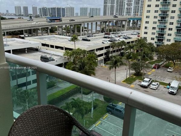 19380 Collins Ave, Unit 707, Sunny Isles Beach, FL 33160