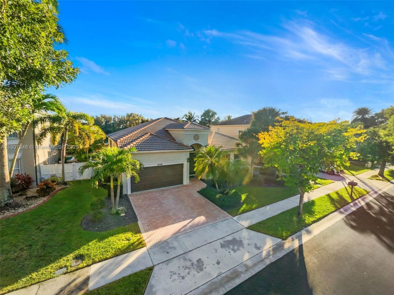 16748 SW 16th St, Pembroke Pines, FL 33027 Photo