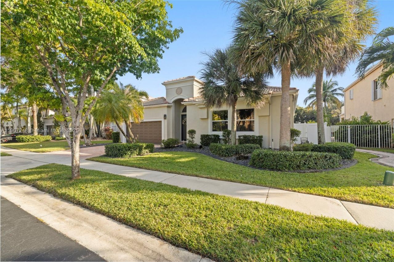 16748 SW 16th St, Pembroke Pines, FL 33027 Photo