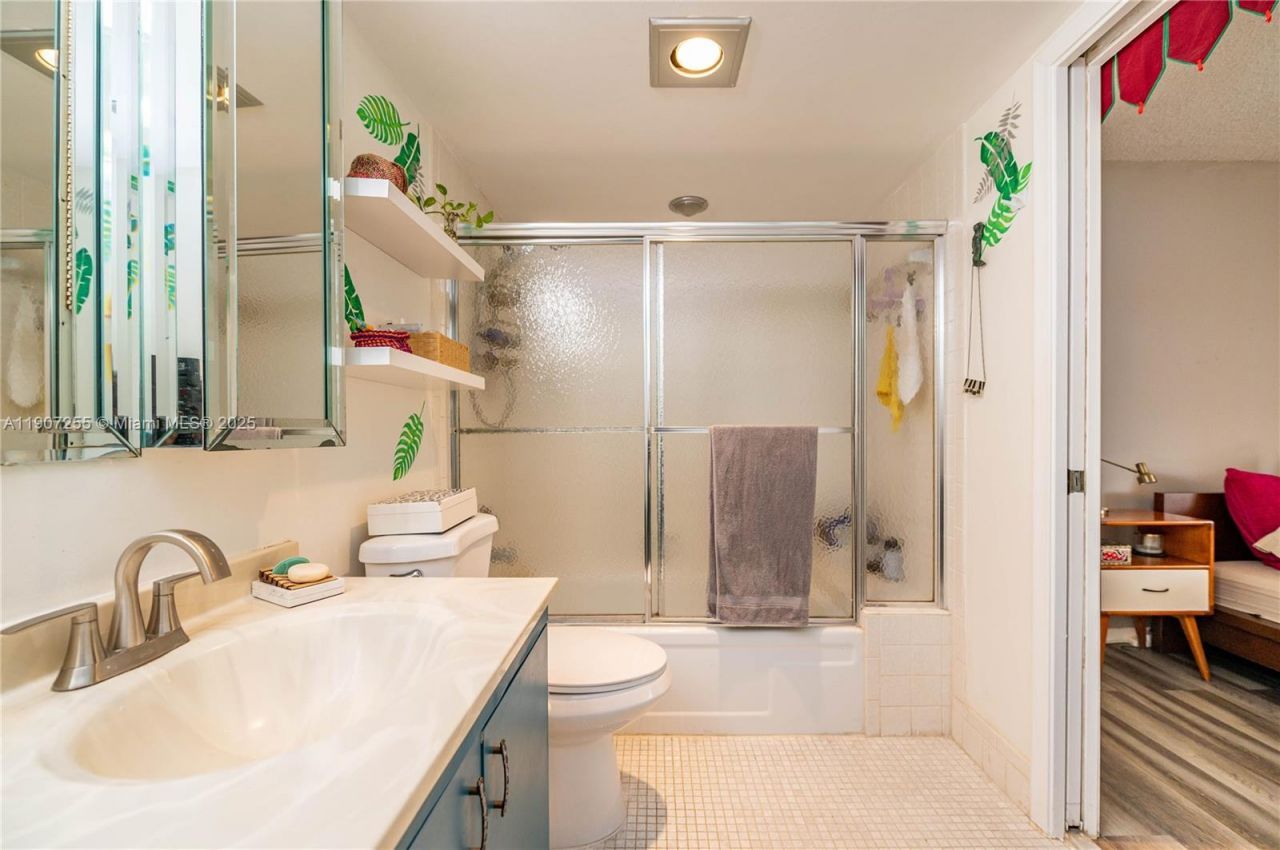 2101 Lucaya Bnd, Unit C1, Coconut Creek, FL 33066 Photo