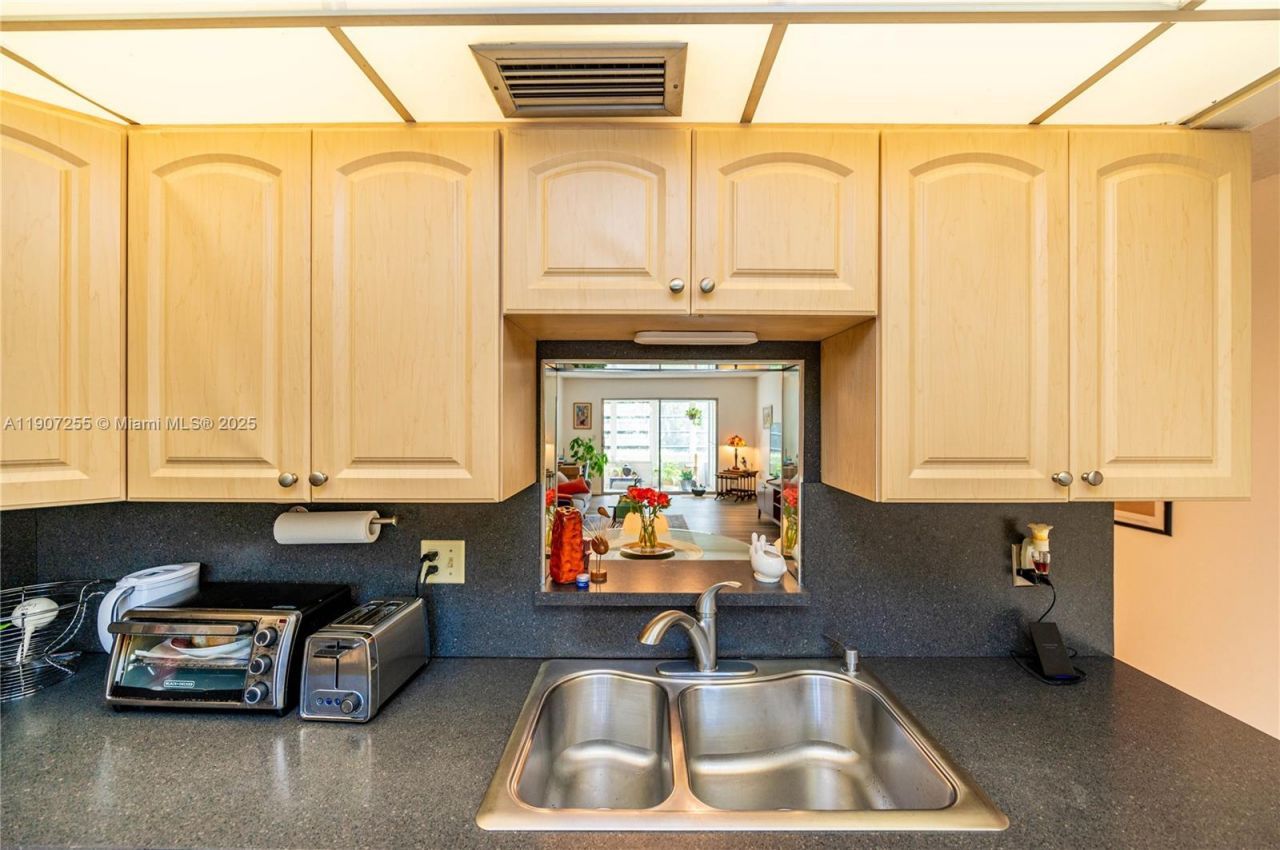 2101 Lucaya Bnd, Unit C1, Coconut Creek, FL 33066 Photo