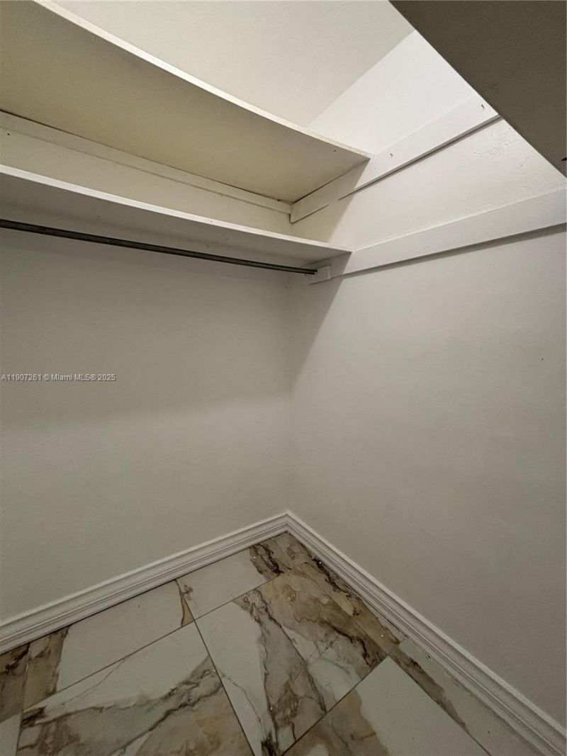 1501 NE 191st St, Unit C211, Miami, FL 33179 Photo