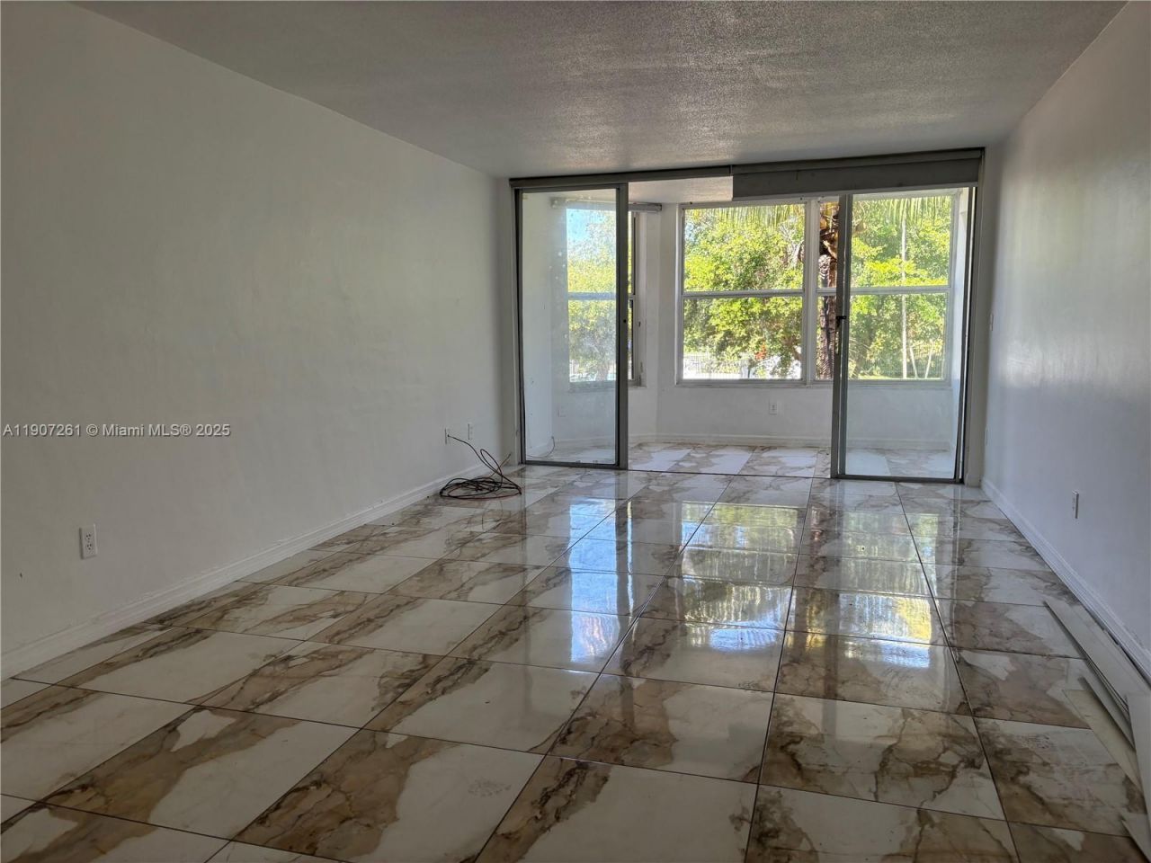 1501 NE 191st St, Unit C211, Miami, FL 33179 Photo