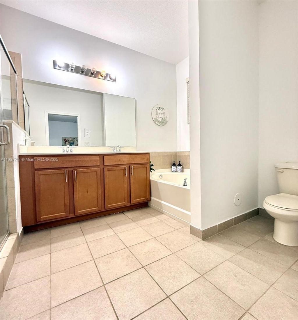 1740 NW 21st St, Unit N/A, Homestead, FL 33030 Photo