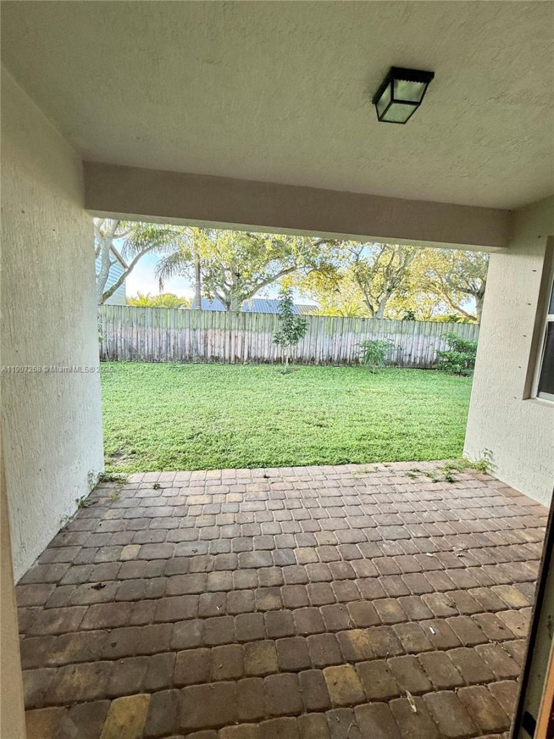 1740 NW 21st St, Unit N/A, Homestead, FL 33030 Photo