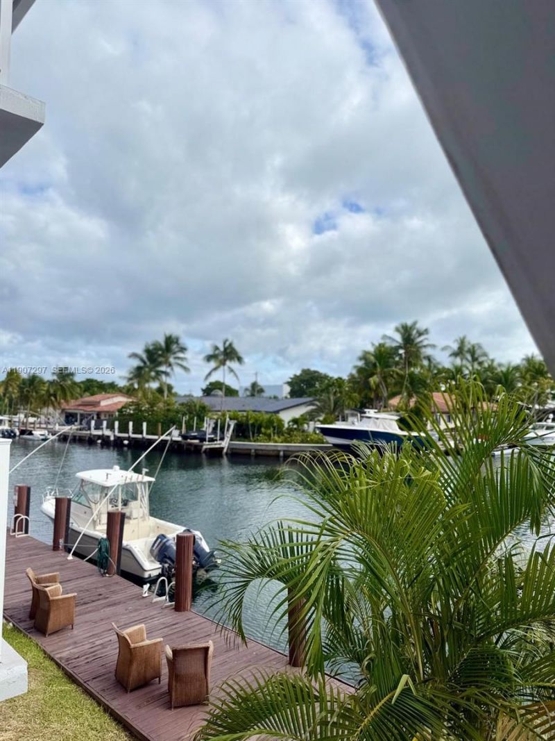 2430 NE 135th St, Unit 203, North Miami, FL 33181 Photo