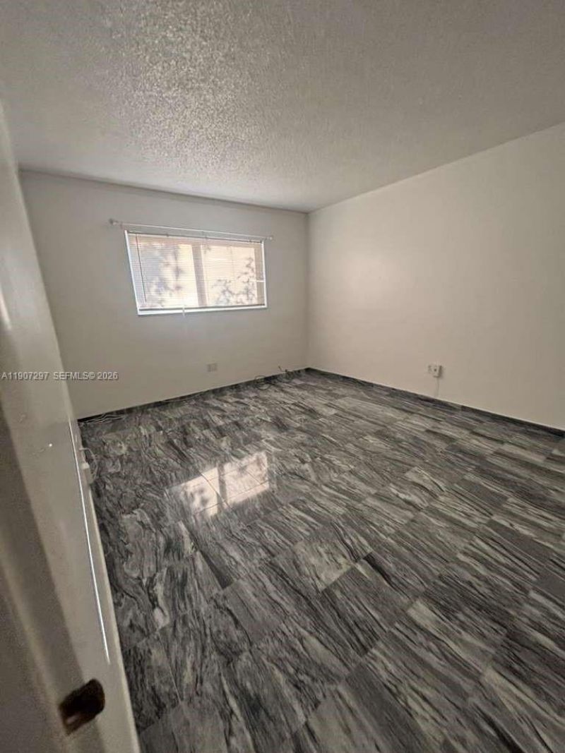 2430 NE 135th St, Unit 203, North Miami, FL 33181 Photo