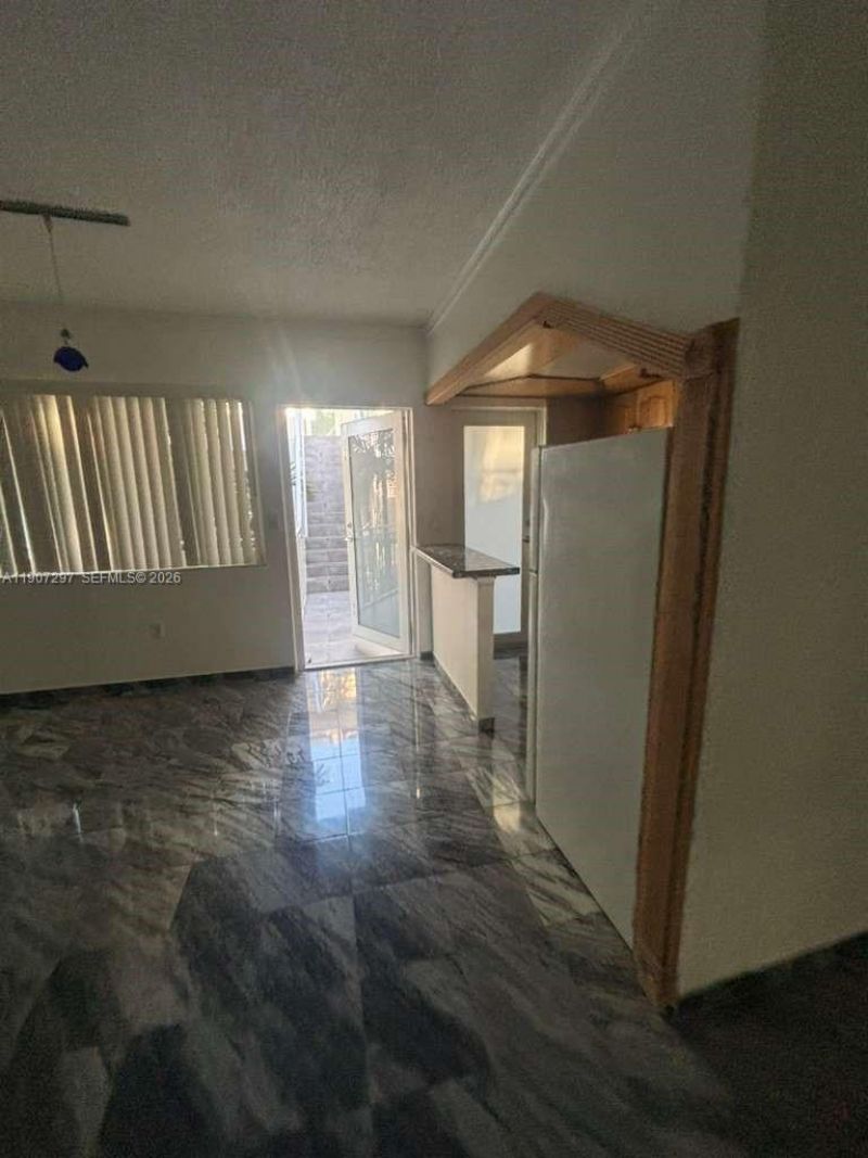 2430 NE 135th St, Unit 203, North Miami, FL 33181 Photo