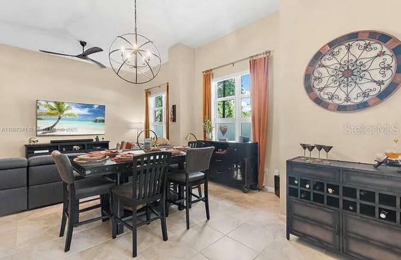 403 S Sapodilla Ave, Unit 104, West Palm Beach, FL 33401 Photo