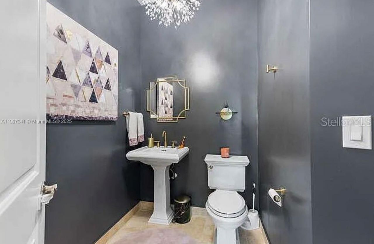 403 S Sapodilla Ave, Unit 104, West Palm Beach, FL 33401 Photo