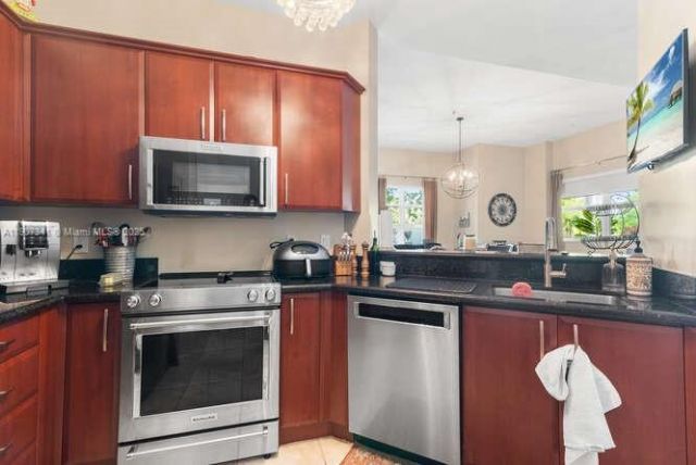 403 S Sapodilla Ave, Unit 104, West Palm Beach, FL 33401 Photo