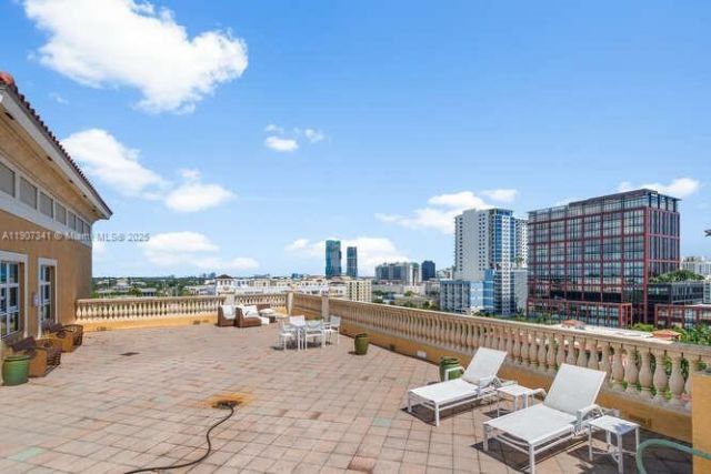 403 S Sapodilla Ave, Unit 104, West Palm Beach, FL 33401 Photo