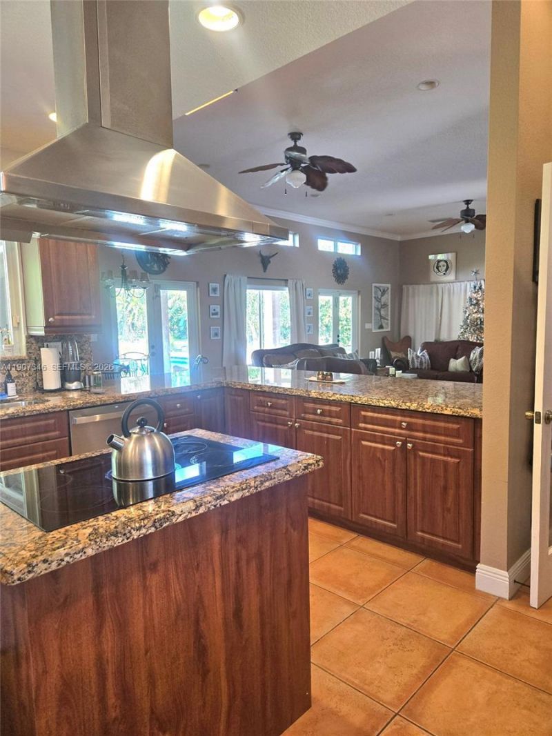 20805 SW 242nd St, Homestead, FL 33031 Photo