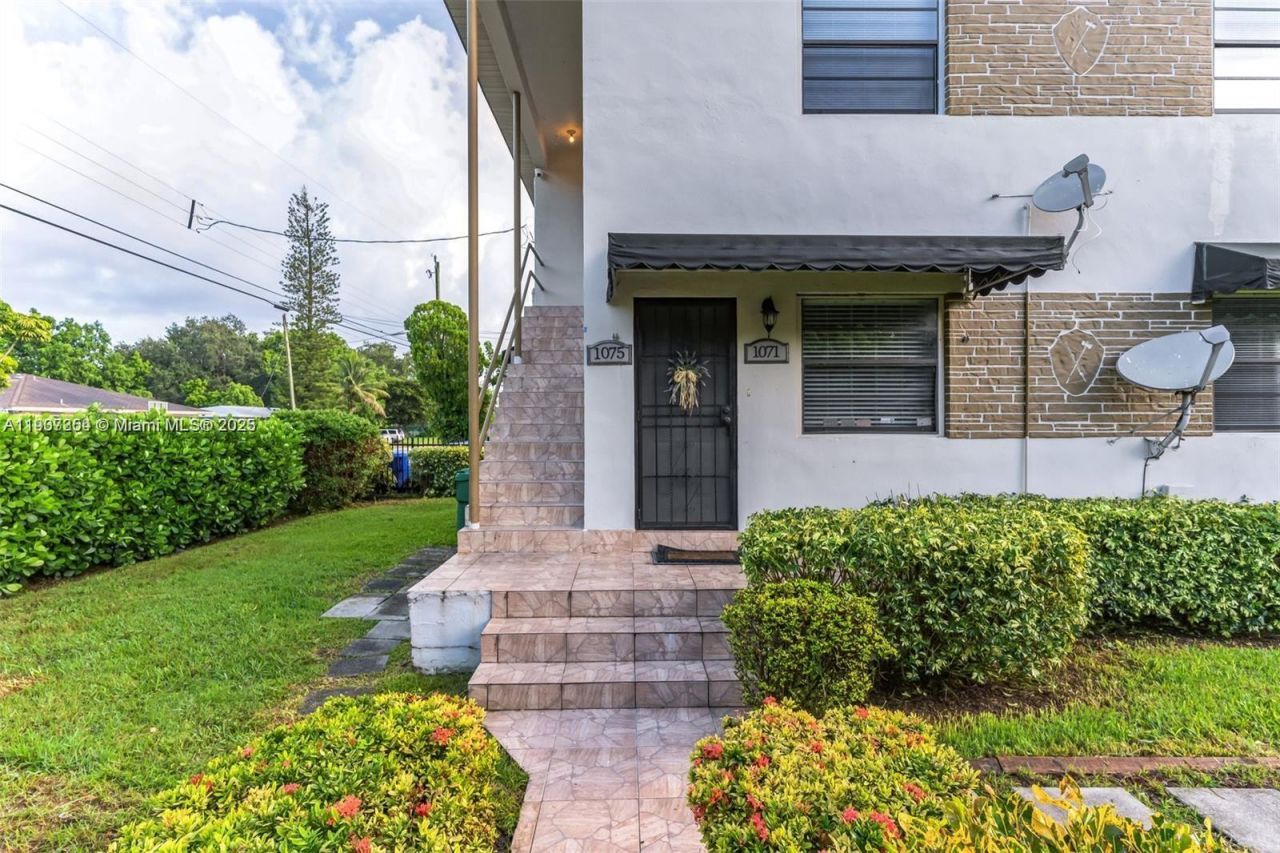 1071 NW 34th St, Unit 1075, Miami, FL 33127 Photo
