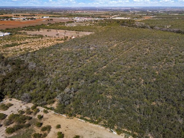 14350 Interstate 35, Von Ormy, TX 78073