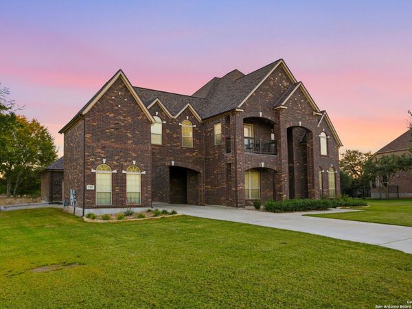 113 Misty Dawn, Castroville, TX 78009