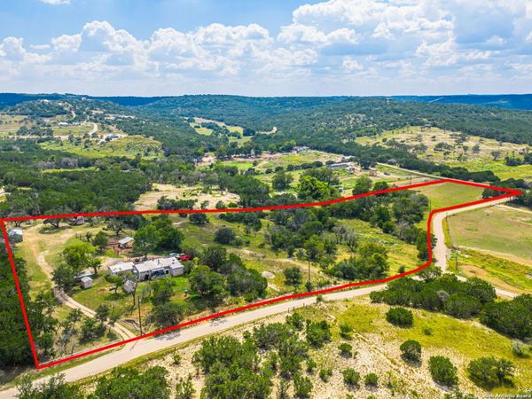 132 silver creek, Center Point, TX 78010