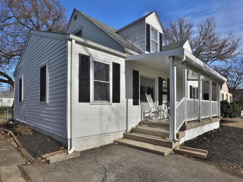 2424 Holt Avenue, Columbus, OH 43219 Photo 2