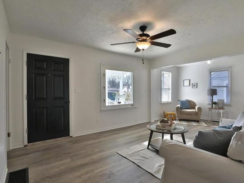 2424 Holt Avenue, Columbus, OH 43219 Photo 21