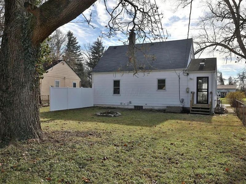 2424 Holt Avenue, Columbus, OH 43219 Photo 22