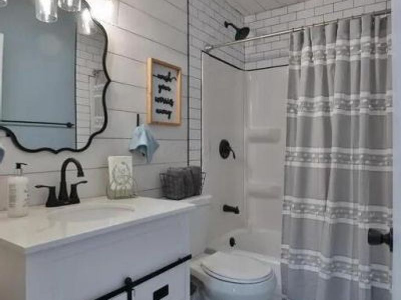 2424 Holt Avenue, Columbus, OH 43219 Photo 4