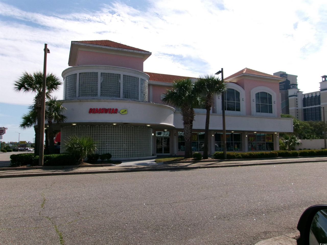 1900 N Kings Hwy. Photo 6