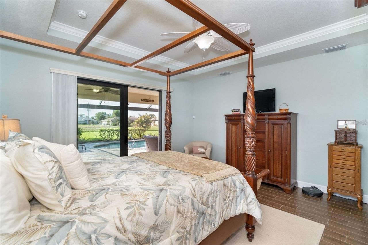 592 Boundary Boulevard, Rotonda West, FL 33947 Photo