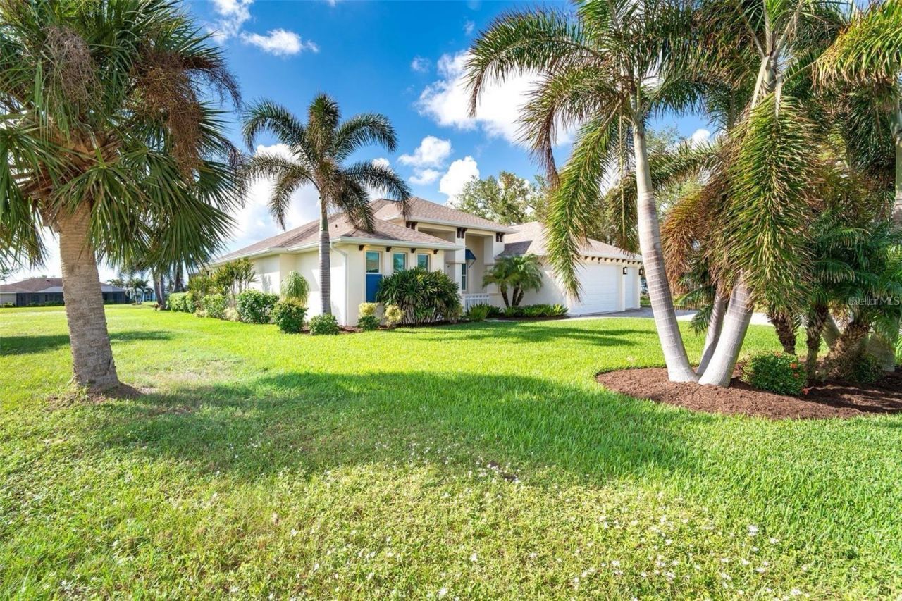 592 Boundary Boulevard, Rotonda West, FL 33947 Photo