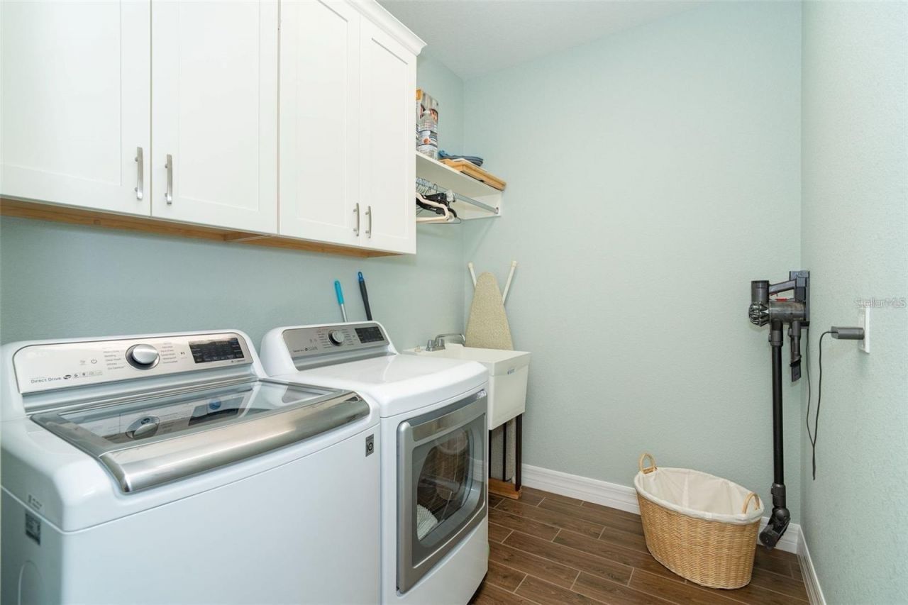 592 Boundary Boulevard, Rotonda West, FL 33947 Photo