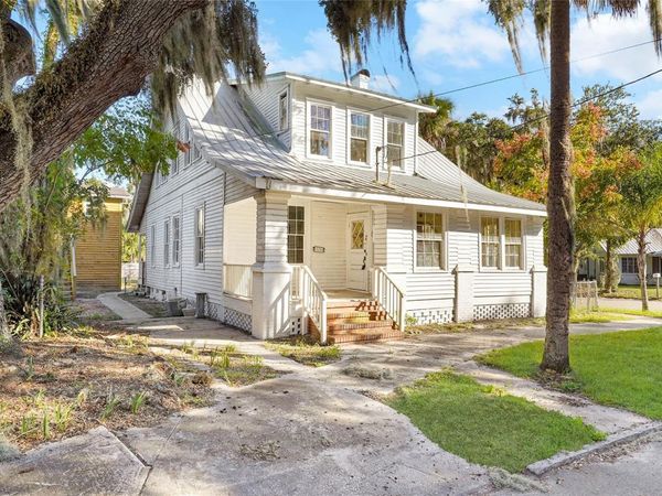 221 S 5TH STREET, PALATKA, FL 32177