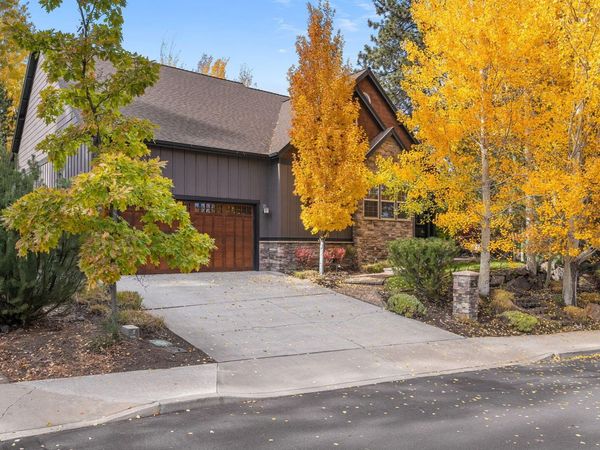 60798 Goldenwood Loop, Bend, OR 97702