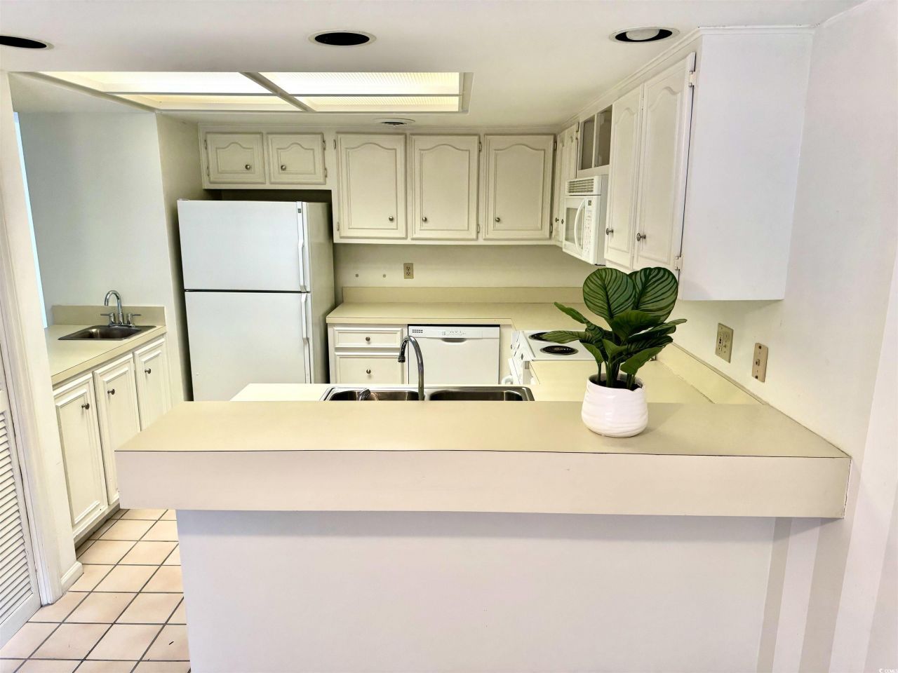 31 Battery White Ct. Photo 11