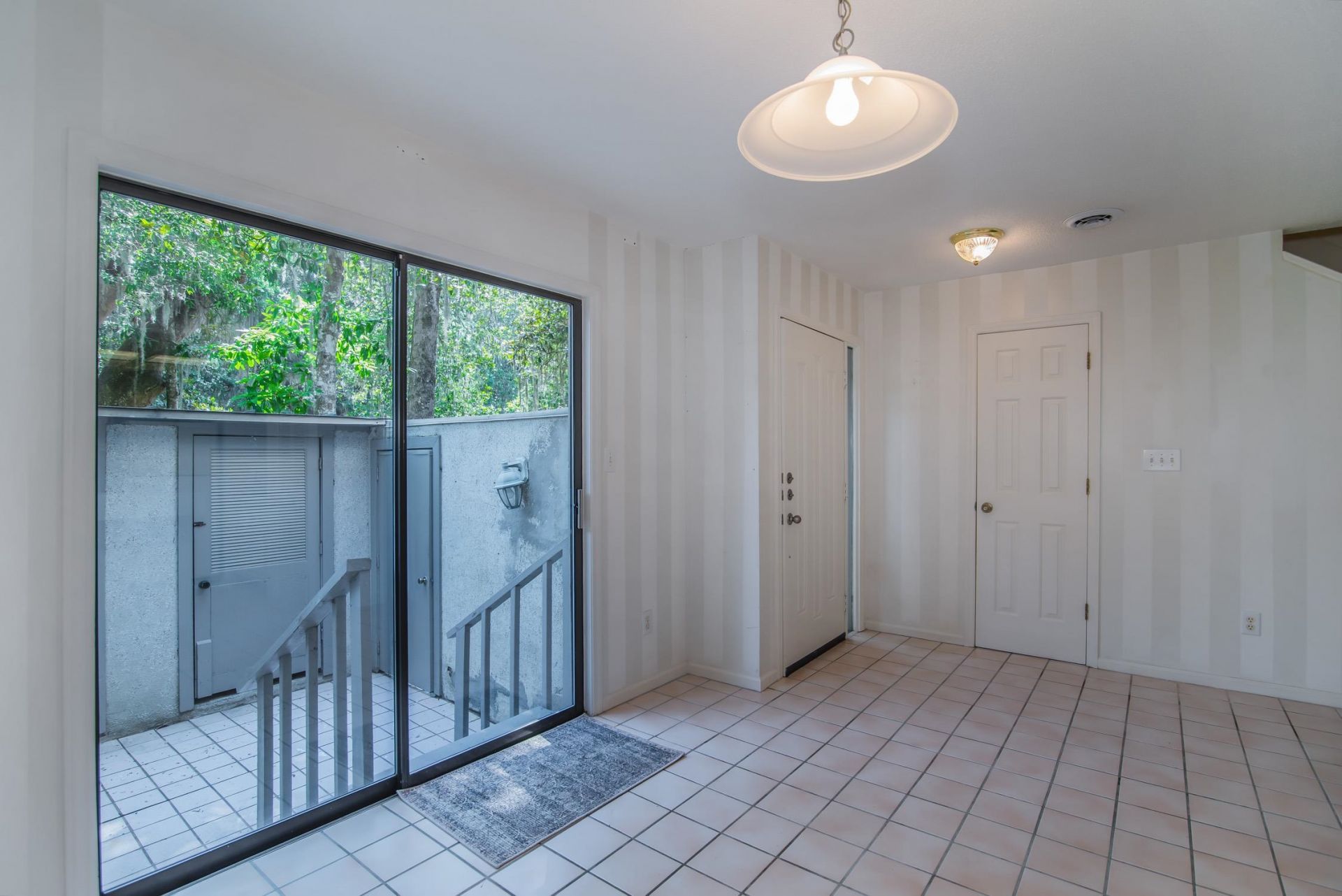 31 Battery White Ct. Photo 12