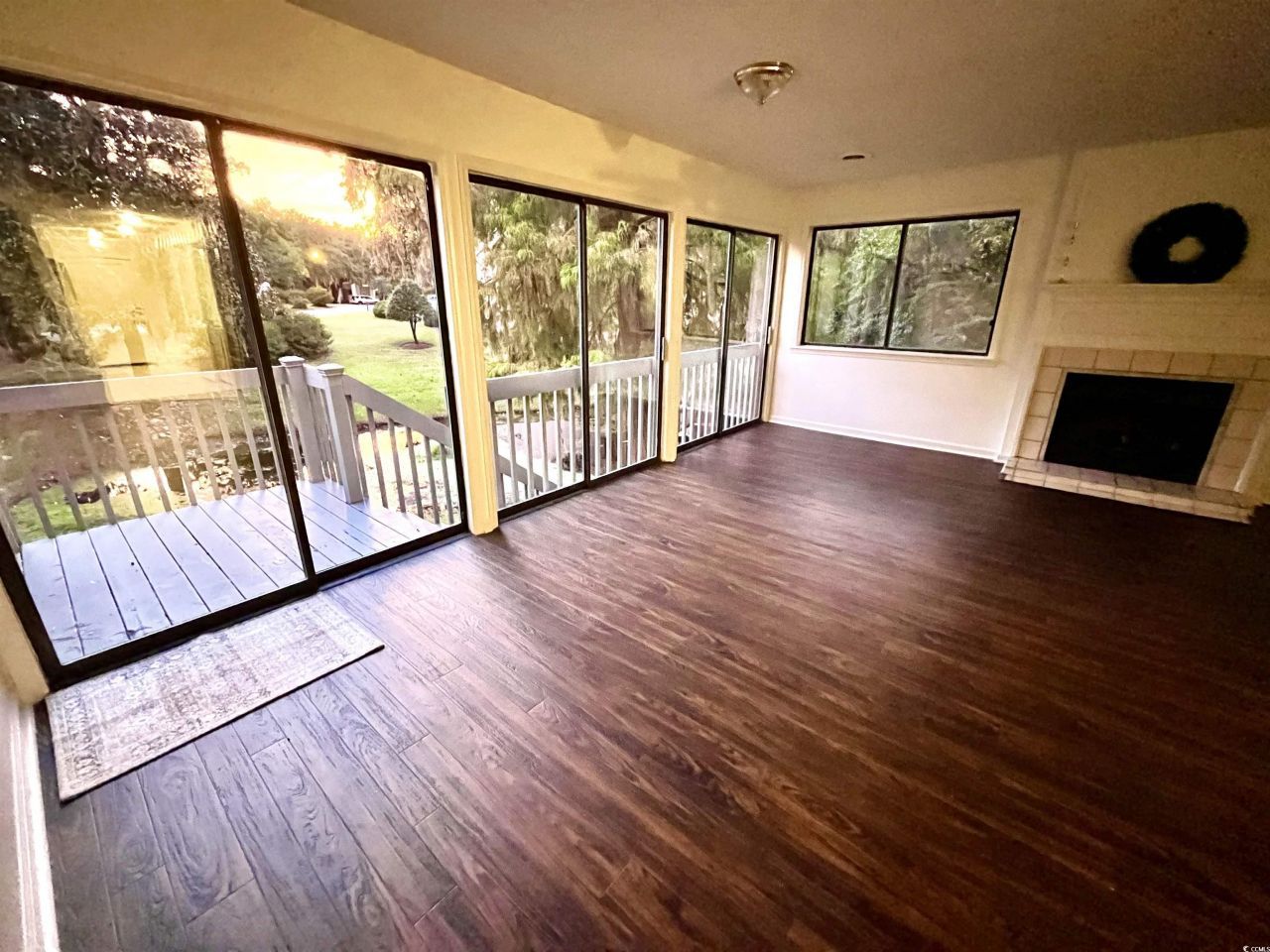 31 Battery White Ct. Photo 5