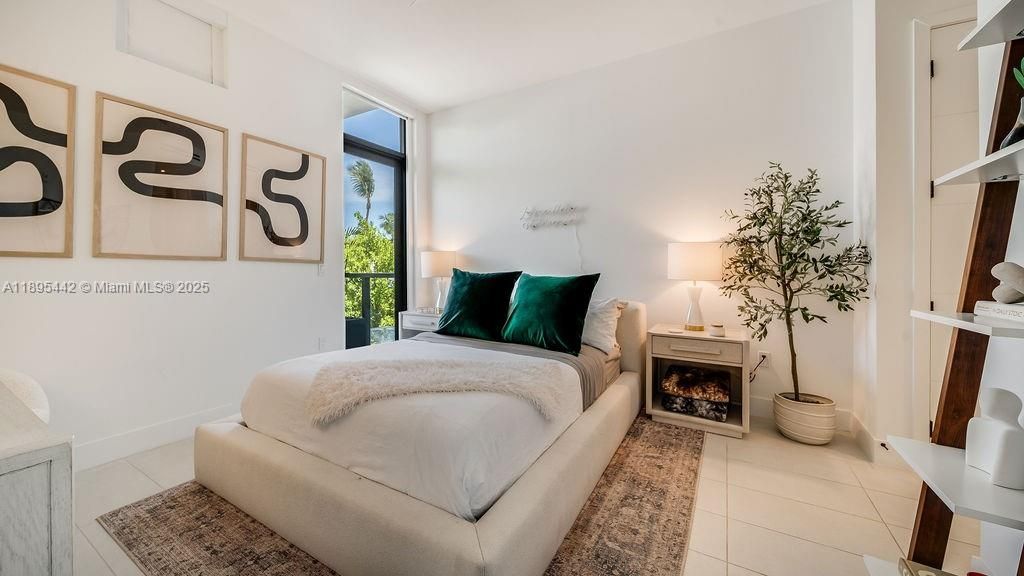 1030 15th St, Unit 201, Miami Beach, FL 33139 Photo