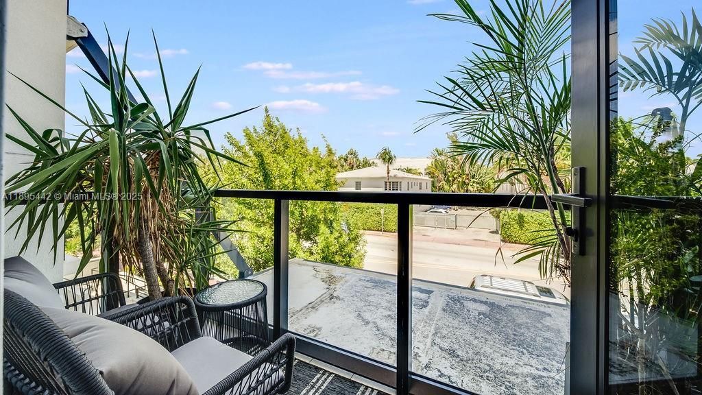 1030 15th St, Unit 201, Miami Beach, FL 33139 Photo