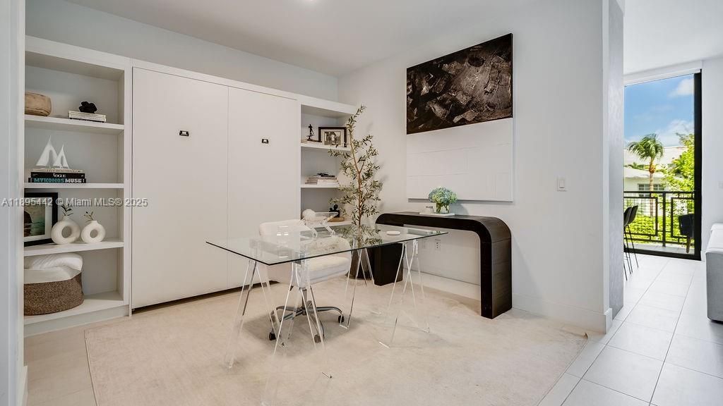 1030 15th St, Unit 201, Miami Beach, FL 33139 Photo